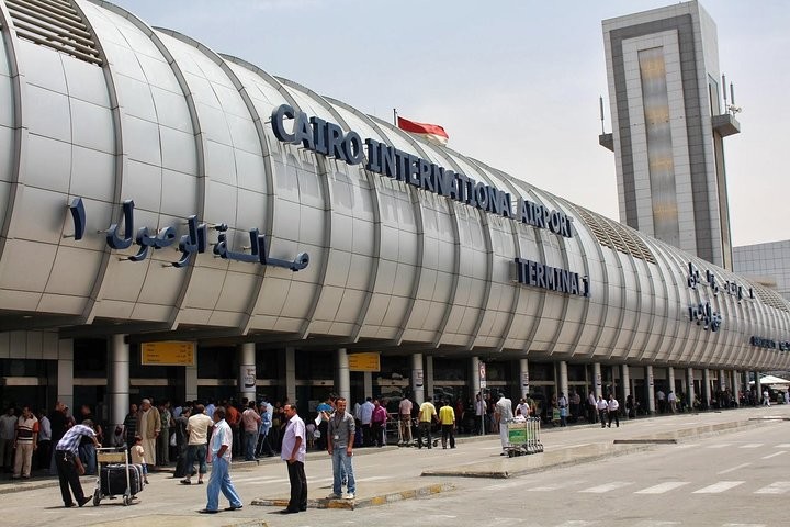 Private airport transfer in Cairo